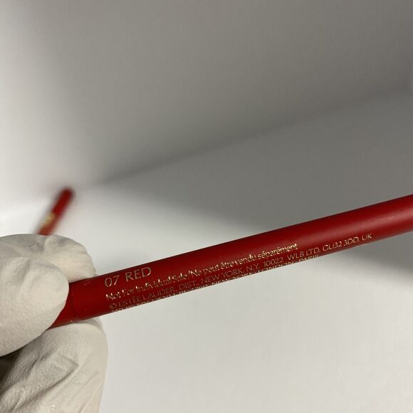 2 Estee Lauder 07 RED Double Wear Stay In Place Lip Pencil, Full Size - Picture 3 of 4